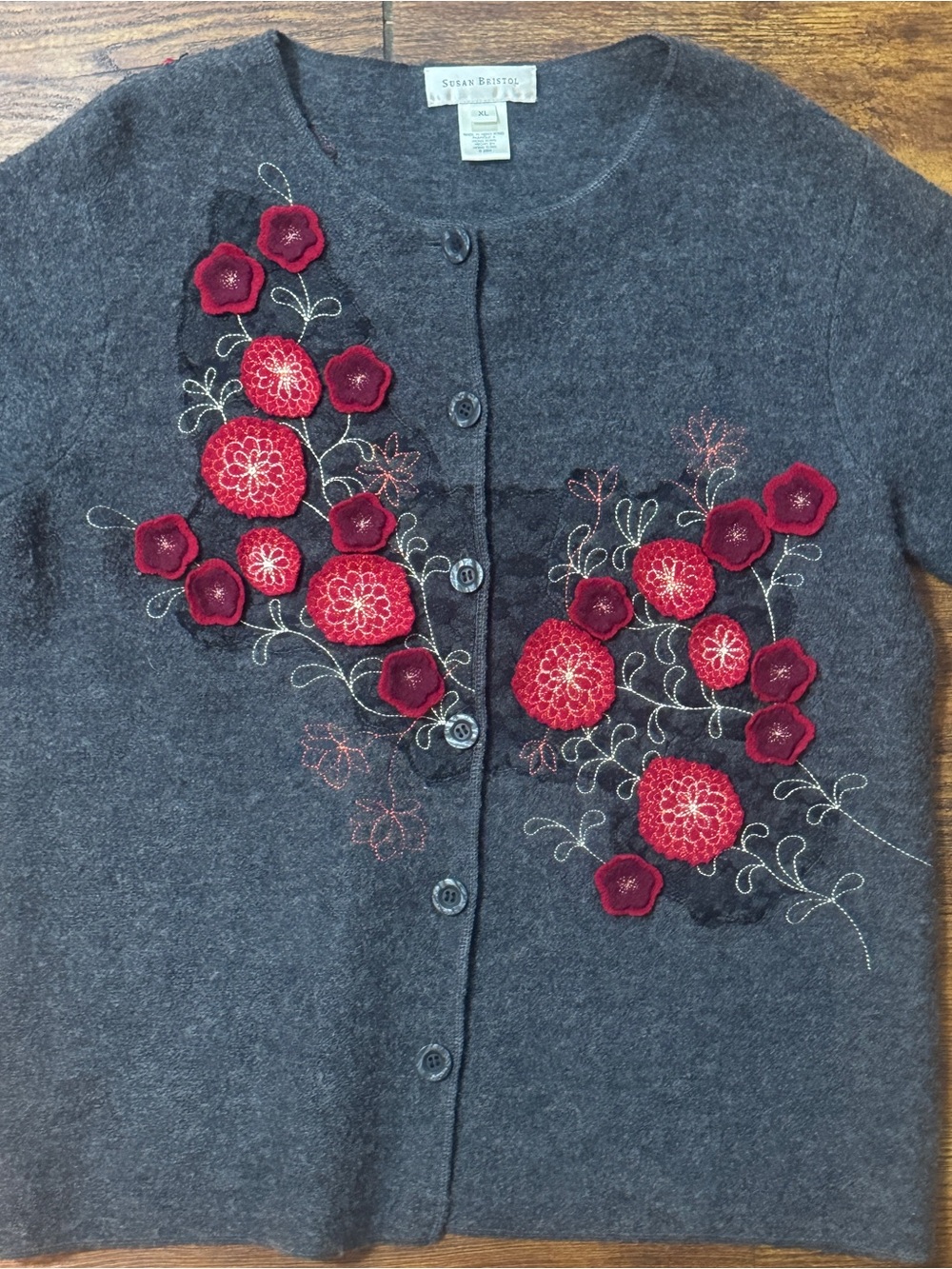 Vtg Y2K Susan Bristol Charcoal Gray Wool Cardigan Sweater w/3D Floral Accents